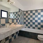 Villa Yucas *